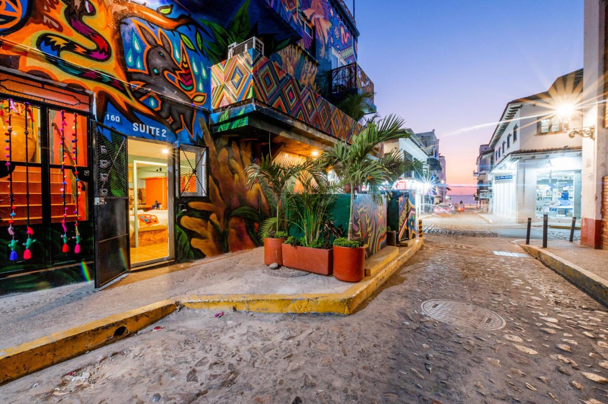 Casa Colibri Malecon Apartment Puerto Vallarta Exterior photo